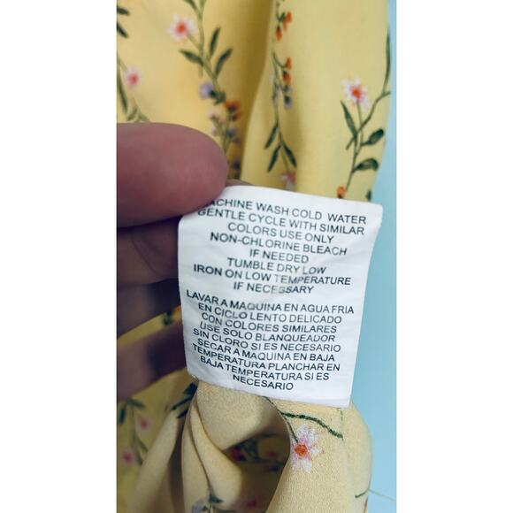 Lily White Blouse Yellow Floral Fairycore Boho Large - Picture 6 of 7